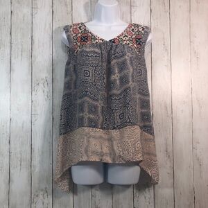 Knox Rose Tassel Tie Sleeveless Handkerchief Cut Top S